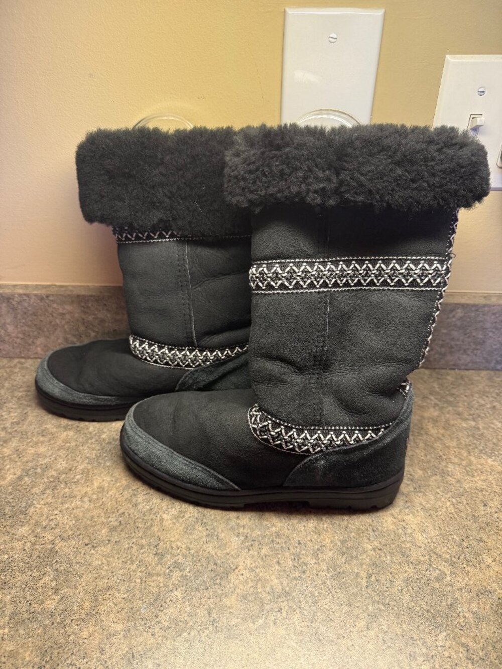 UGG Sundance Revival Black Tasman Boots #5605
